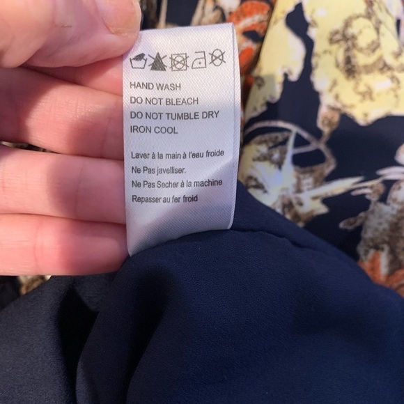 Lucca, Italian Floral Romper, Completely Lined, Fashion-Forward, Hand-WashEUC, S - Picture 4 of 8